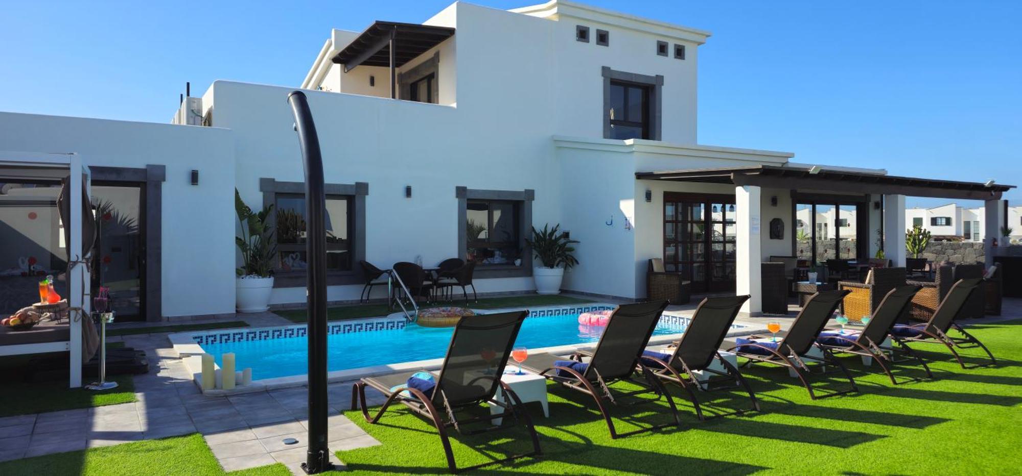 Karla Playa Blanca (Lanzarote)